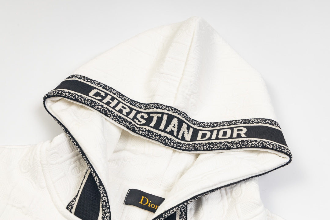 【 Dior 旗艦店】ご好評に付き再入荷！！