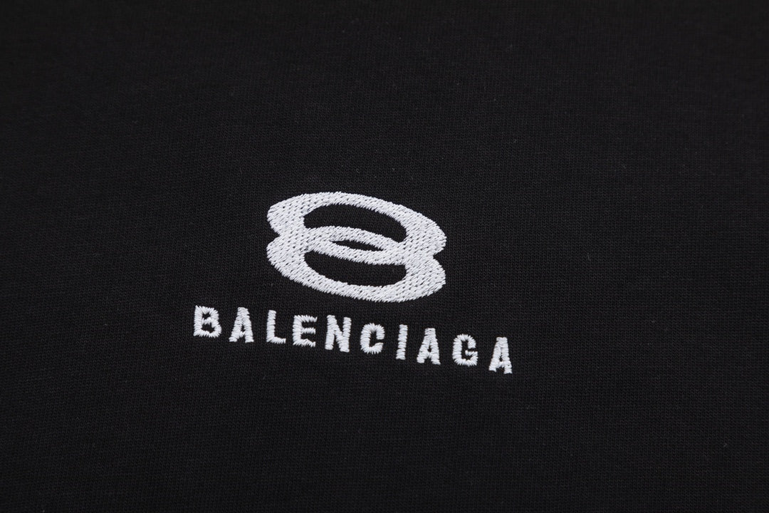 【BALENCIAGA公式 旗艦店】ご好評に付き再入荷！