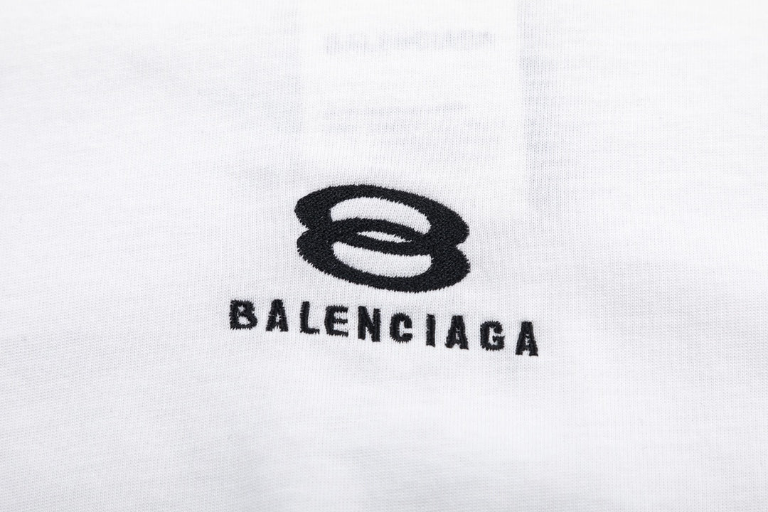 【BALENCIAGA公式 旗艦店】ご好評に付き再入荷！