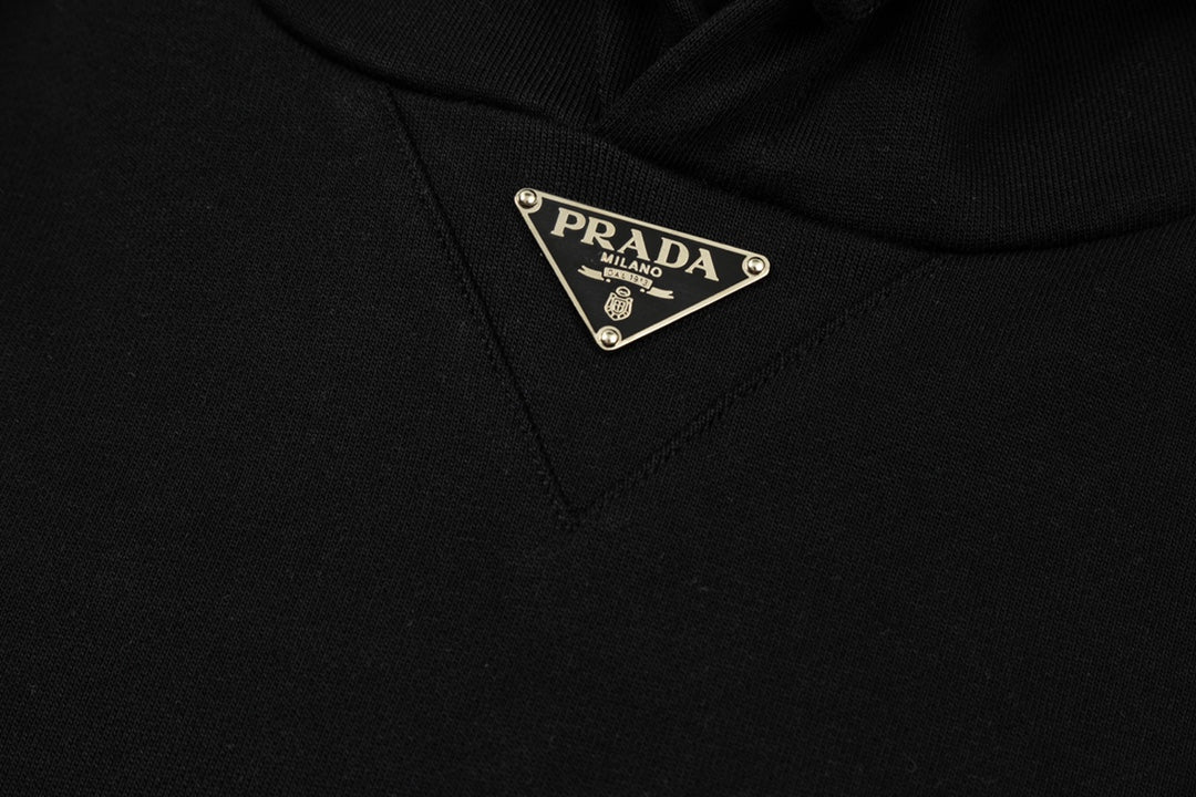 【Prada】( プラダ ) 【即日出荷】ご好評に付き再入荷！